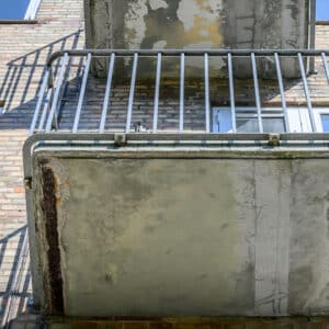 Altanrenovering Elbahus Danmark. Balco Altaner er eksperter i altanrenovering.